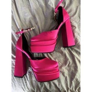 Luxury platform heels. Brand new never used. 90’s throwback